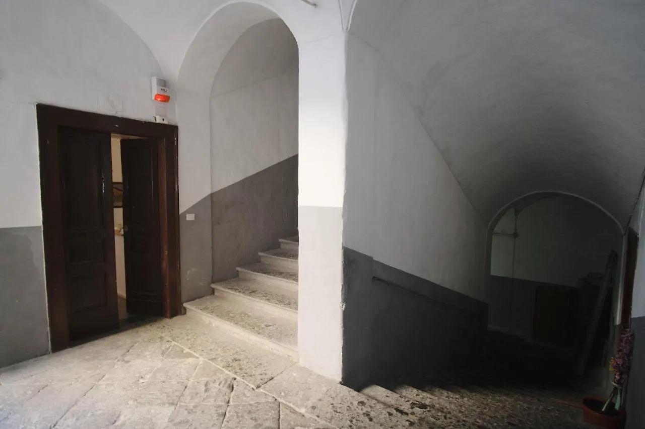 Vico Rooms Naples Bed & Breakfast