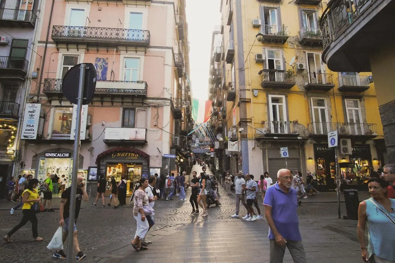 Bed & Breakfast Vico Rooms Naples Italy