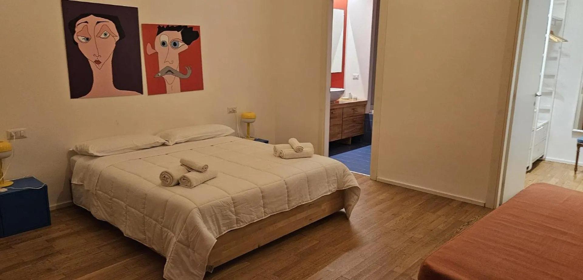 Vico Rooms Naples Bed & Breakfast