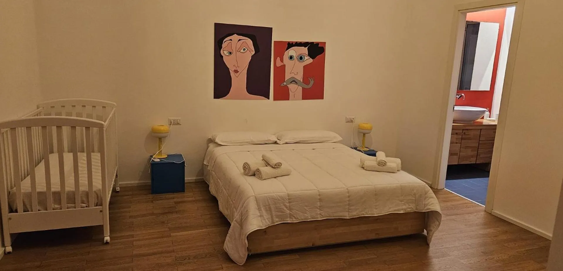 Vico Rooms Naples Bed & Breakfast